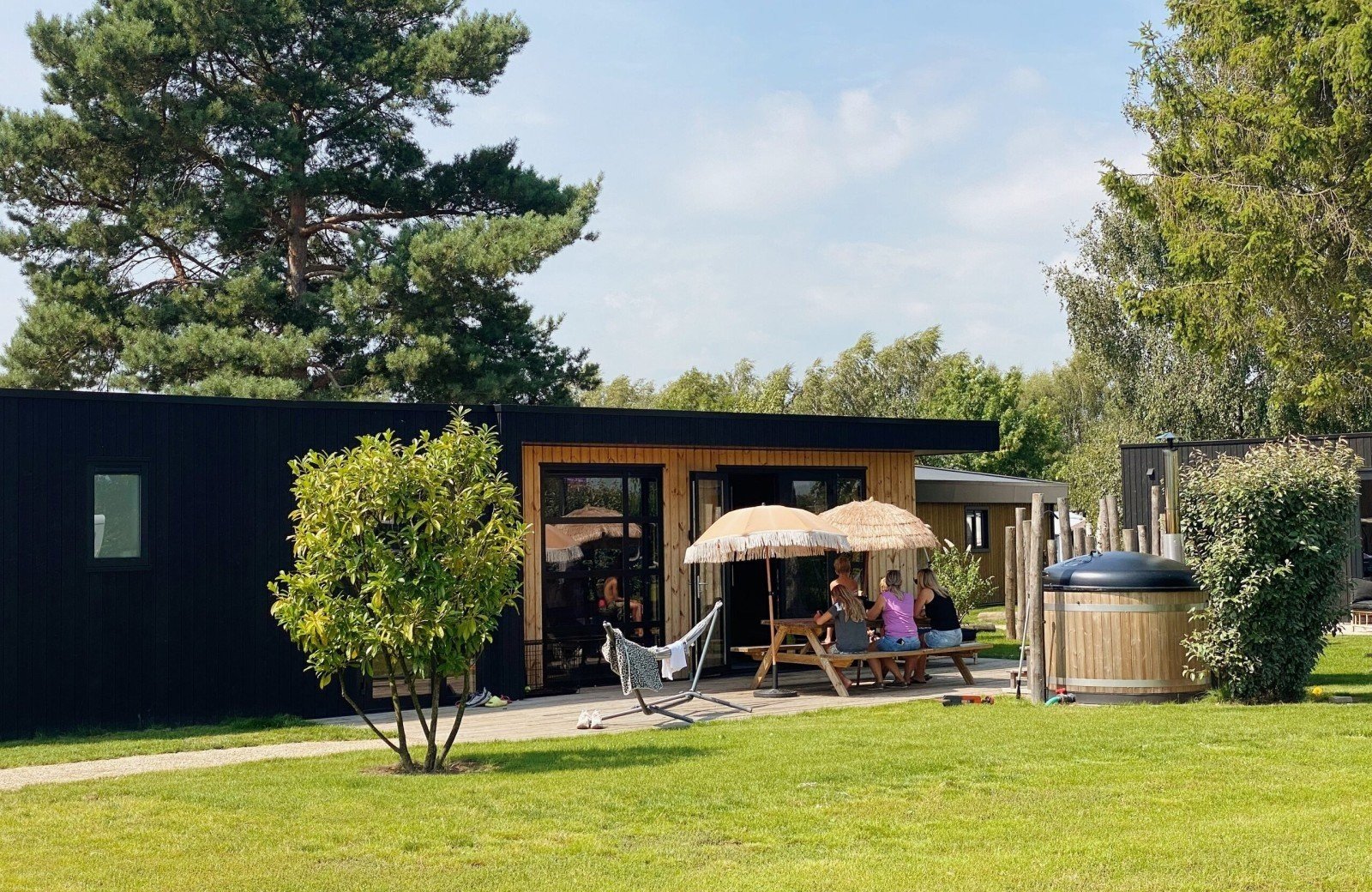 Family Lodge (mit holzbefeuertem Whirlpool)