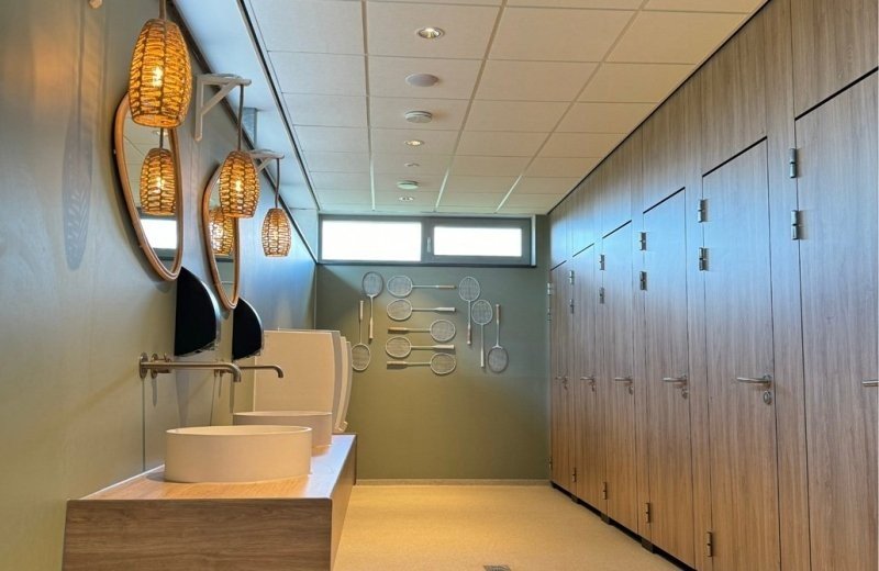 Groot sanitair buitengoed de boomgaard 9